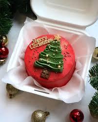 Cake Bento - red, gold, brown theme with Christmas tree and gold dragees