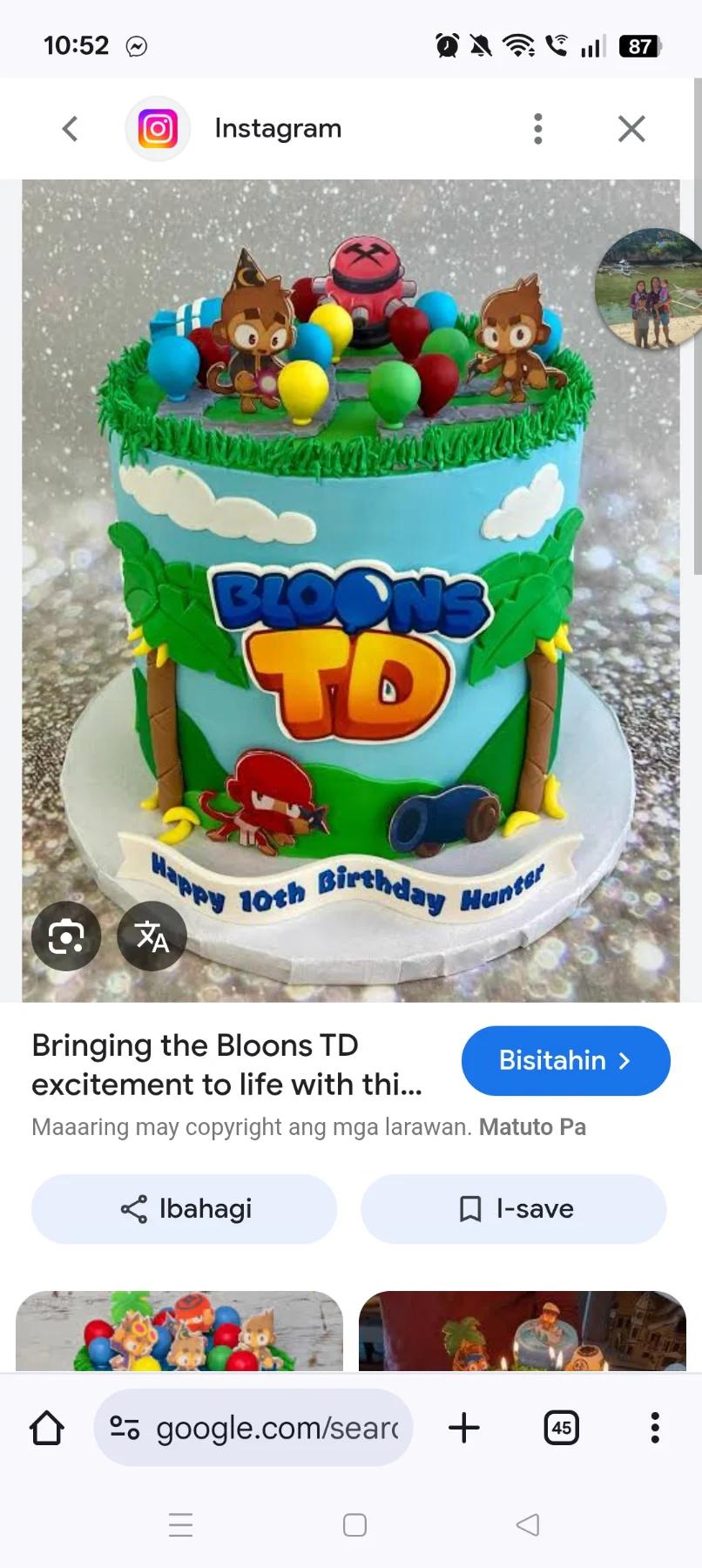 Bloons TD 1 Tier Fondant - red, green, white theme with wizard monkey figurine and assorted color plastic balls