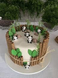Panda 1 Tier - green theme with small panda figures